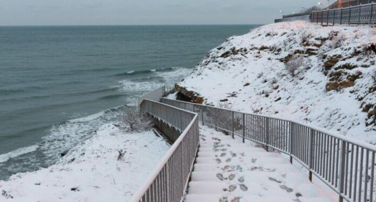 Анапа зимой. Скриншот фото из Telegram-канала "Анапа гражданская" от 17.01.26, https://t.me/anapa_grazhdan/13800. 