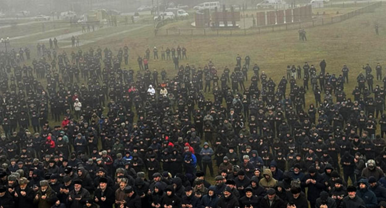 Памятные мероприятия в Ауховском районе. 23 февраля 2026 г. Фото предоставлено Султаном Касимовым