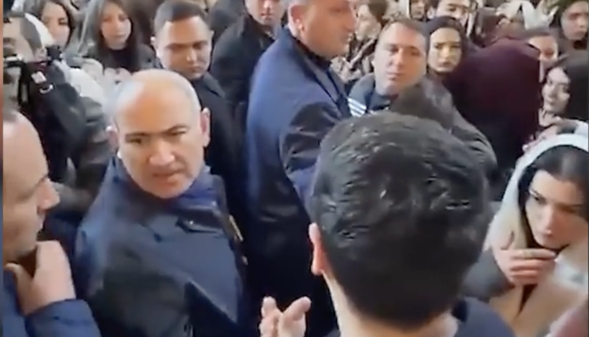 Инцидент с Пашиянном. Кадр из видео: rbc.ru