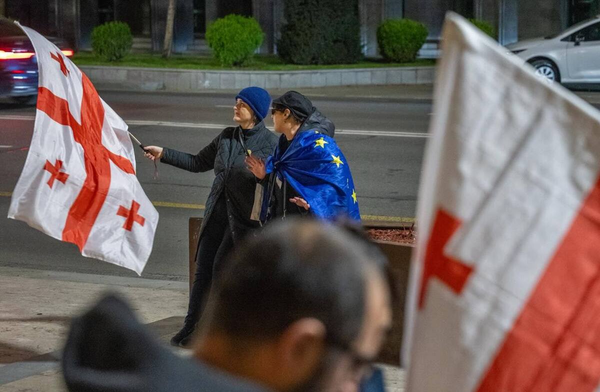 Активисты на проспекте Руставели, 23 апреля 2026 года. Фото: Nino Kikvadze / Publika