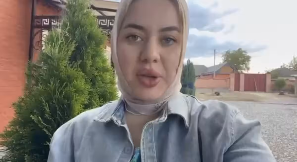 Белкиса Минцаева. Стоп-кадр видео, опубликованного Ахмедом Дудаевым в Telegram. Белкиса Минцаева. Стоп-кадр видео, опубликованного Ахмедом Дудаевым в Telegram.