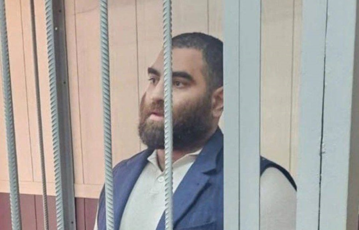 Стоп-кадр: "Осужденный блогер Арсен Маркарян оштрафован за разжигание межнациональной ненависти". Фото: ЭХО ДАГЕСТАНА / Telegram-канал Стоп-кадр: "Осужденный блогер Арсен Маркарян оштрафован за разжигание межнациональной ненависти". Фото: ЭХО ДАГЕСТАНА / Telegram-канал
