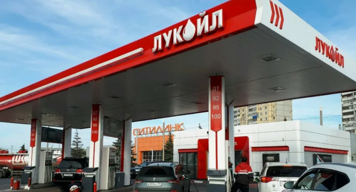 АЗС "Лукойла" в Волгограде. Скриншот фото с сервиса "Яндекс.Карты"