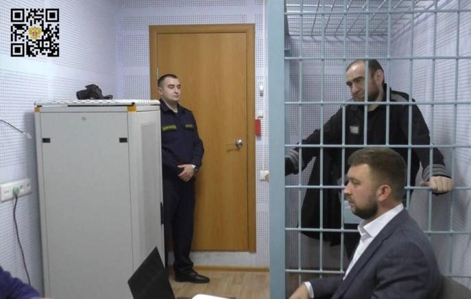 Рауф Арашуков (слева). Фото: Ленинский районный суд Оренбурга Рауф Арашуков (слева). Фото: Ленинский районный суд Оренбурга