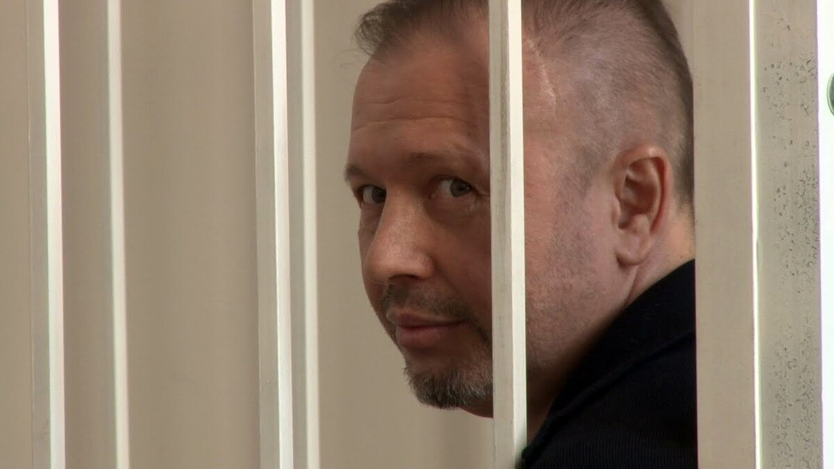 Алексей Зверев. Кадр видео "Высота 102"https://www.youtube.com/watch?v=FZrKlCJjMqk Алексей Зверев. Кадр видео "Высота 102"https://www.youtube.com/watch?v=FZrKlCJjMqk