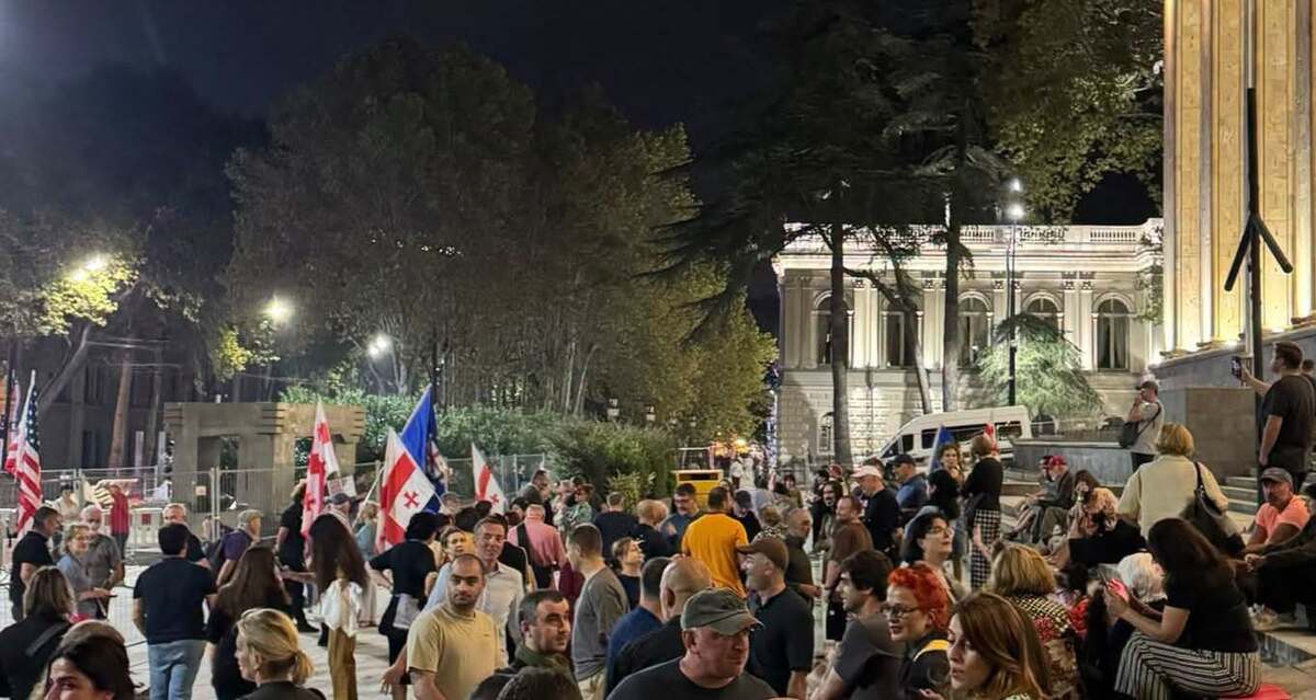 Протестующие у парламента Грузии, 17 сентября. Фото: Giorgi Mumladze / Facebook* Протестующие у парламента Грузии, 17 сентября. Фото: Giorgi Mumladze / Facebook*
