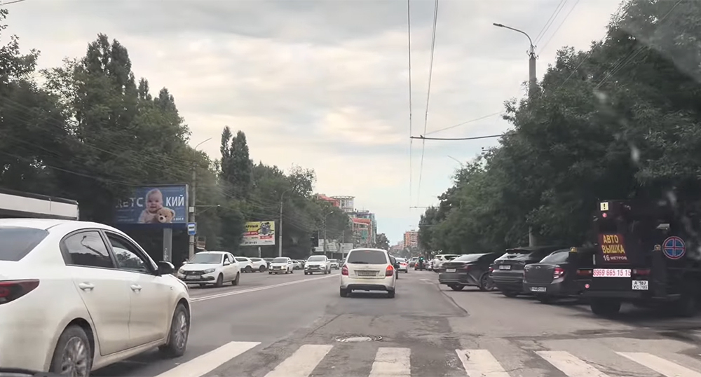 Махачкала. Кадр из видео https://www.youtube.com/watch?v=CESVUij95j8 Махачкала. Кадр из видео https://www.youtube.com/watch?v=CESVUij95j8