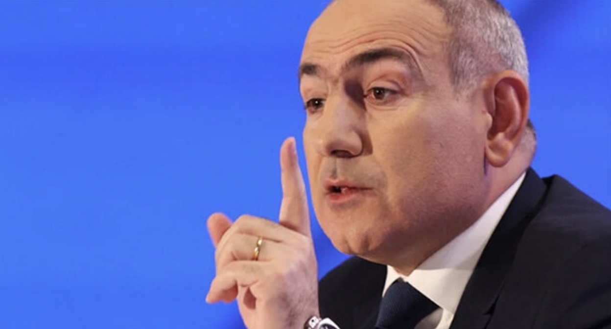 Никол Пашинян. Фото: Report https://report.az/ru/v-regione/nikol-pashinyan-ukazal-na-problemy-eaes Никол Пашинян. Фото: Report https://report.az/ru/v-regione/nikol-pashinyan-ukazal-na-problemy-eaes