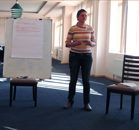 Тренер Светлана Джангирян.