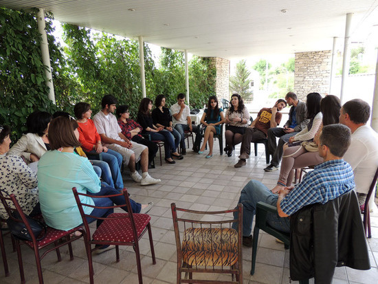 Участники круглого стола. Участники круглого стола.