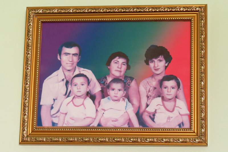 Самое счастливое время для т.Жени - сын Лёва с женой Галой и тремя детьми.