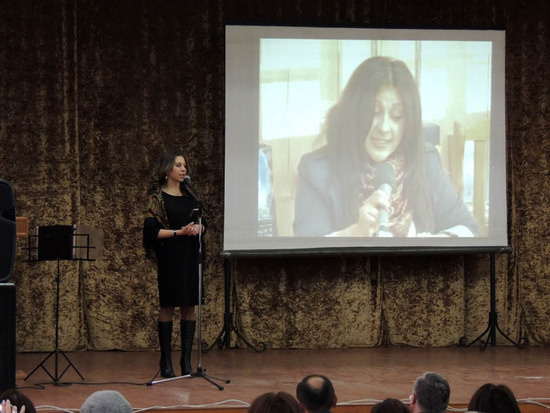 Преподаватель кафедры русского языка и литературы АрГУ Инна Адамян.