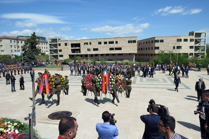 9 мая 2017 г. Мемориальный комплекс г.Степанакерта. 9 мая 2017 г. Мемориальный комплекс г.Степанакерта.