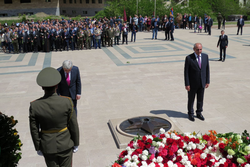 9 мая 2017 г. Мемориальный комплекс г.Степанакерта. 9 мая 2017 г. Мемориальный комплекс г.Степанакерта.