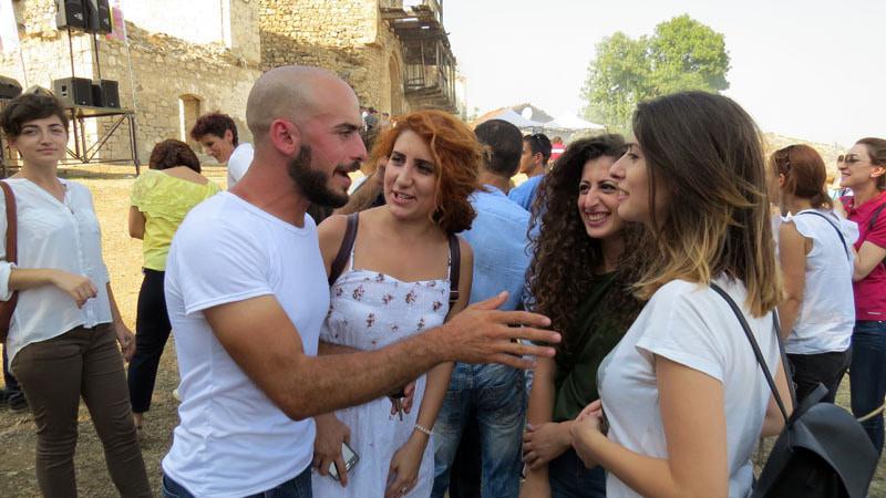 Было приятно фотографировать их красивые, открытые лица