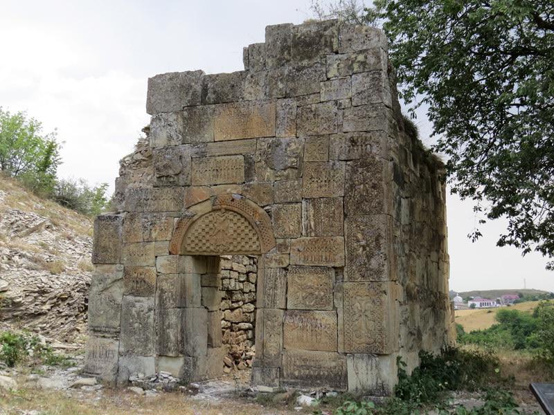 Монастырь Бри Ехцы (7-12 вв.) с. Аци Мартунинского района.