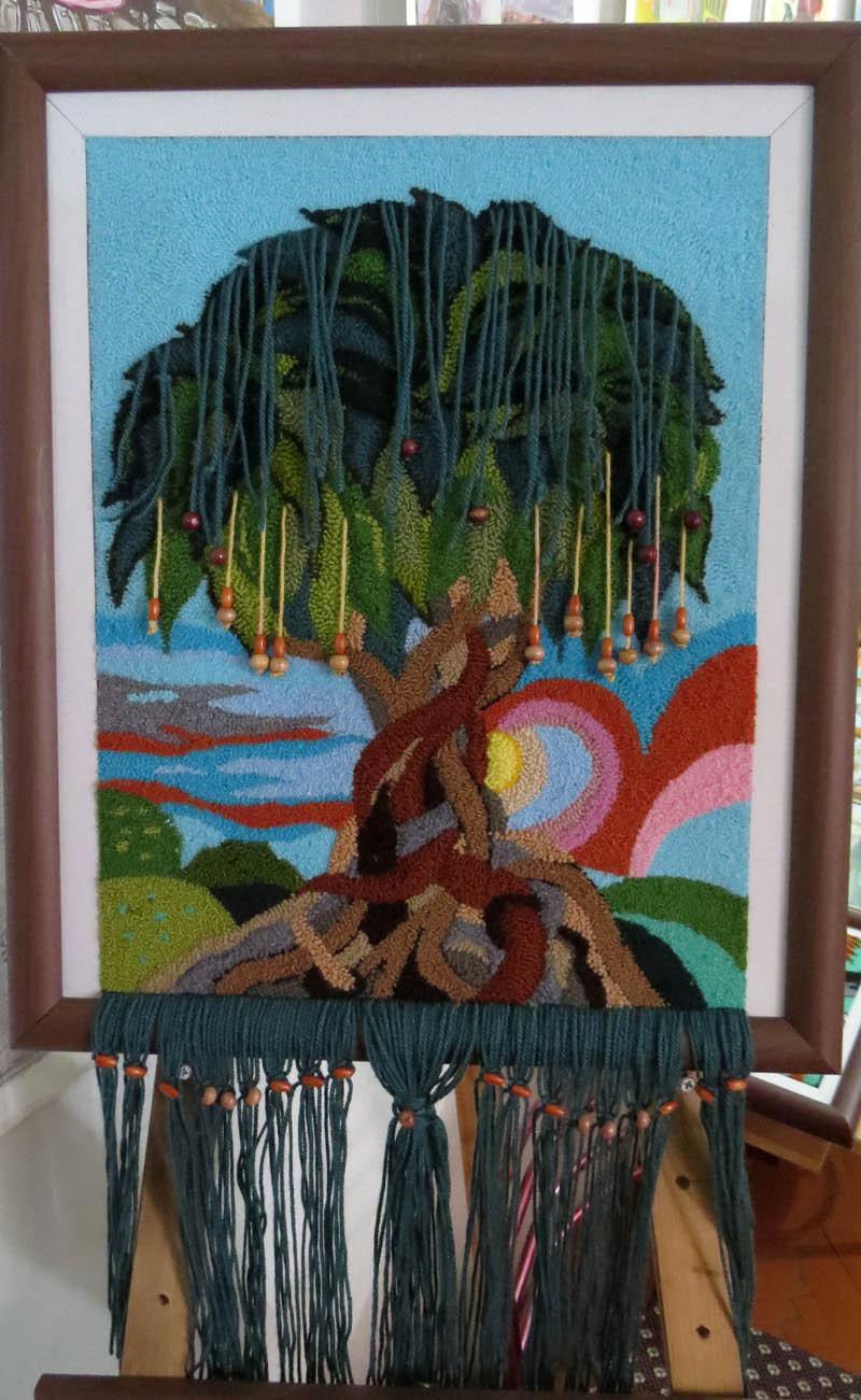 Работа Марьям Арутюнян (Гадрут), 13 лет Дерево счастья.